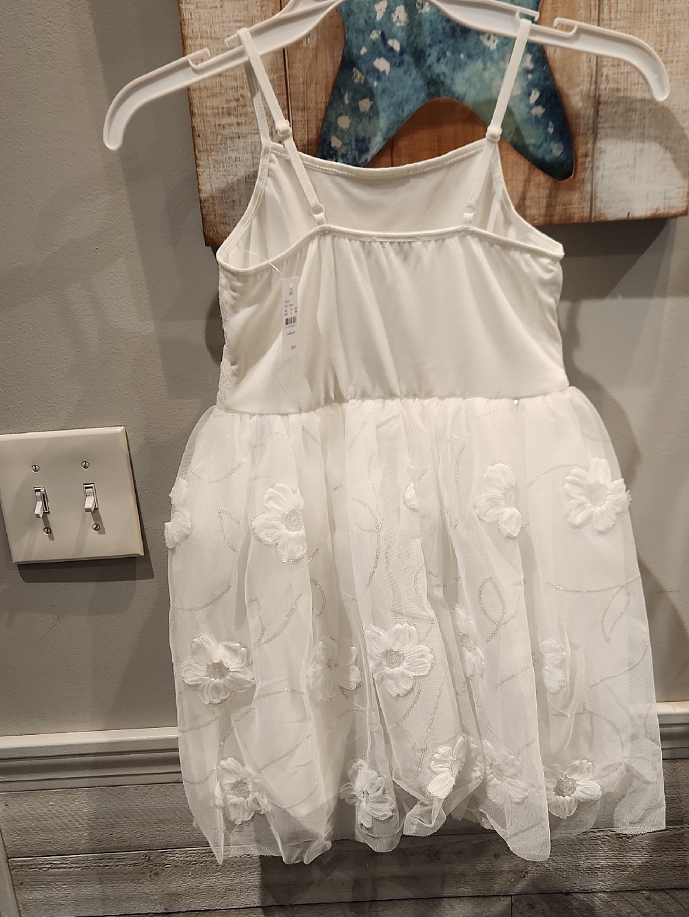 NWT Zenzi Girls White Sequin Top Dress w/flowers On Bottom Sz S(6/7) - Picture 5 of 7